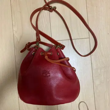 일비종떼 빨간색 숄더백