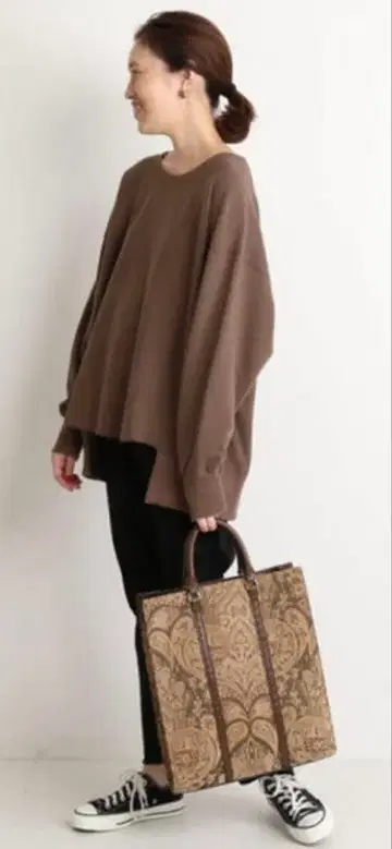 미사용 [ SLOBE IENA ] 쭈리 크루넥 풀오버 맨투맨