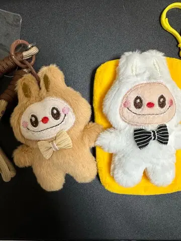 러브브 핸드폰 스트랩과 러브브 파우치 세트