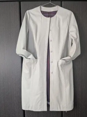 포쉬 아로마 소프트 터치 노카라 램 가죽 코트 L 롱 QVC