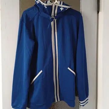 츠키나가 레오 후드티