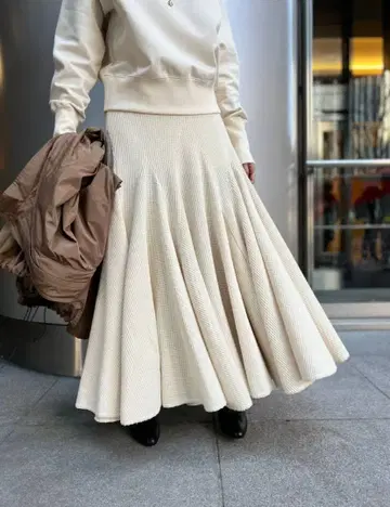 Chaos 카오스 밸류 스커트 아이보리