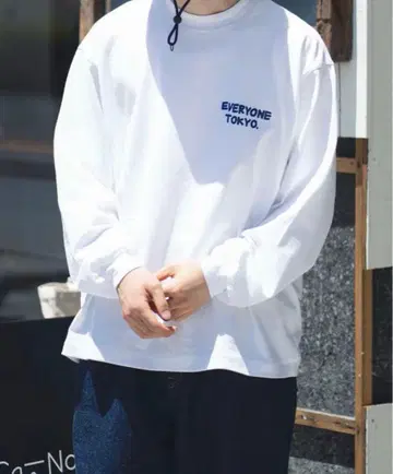 [ 새상품급 ] everyone 에브리원 j.30000 화이트 M 사이즈