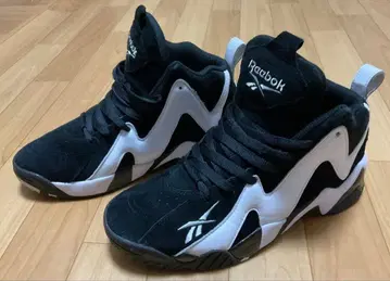 리복 하이컷 스니커즈 블랙/화이트