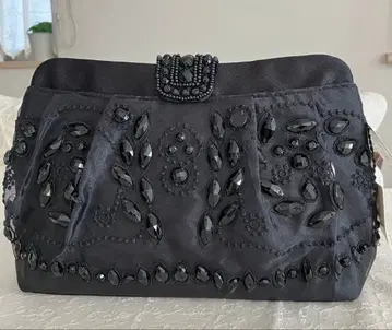 NOCTILUCA 노크틸루카 비쥬 클러치백 숄더백 결혼식