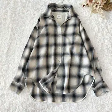 [ 새상품급 ] 메탈 버튼 TR 루즈 체크 셔츠 25AW