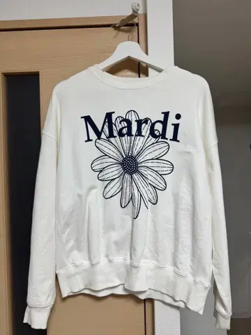 Mardi 플라워 프린트 맨투맨