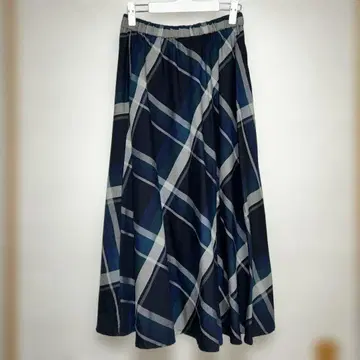 anyFAM 애니팜 롱 스커트 체크 그린 계열 새상품급