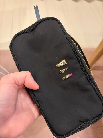 마리콴트 파우치