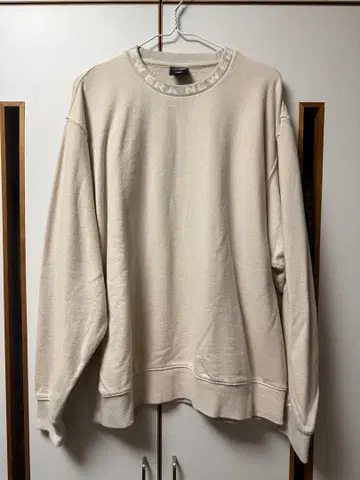 NEW ERA 베이지 크루넥 맨투맨 L