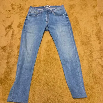 ZARA 스키니 데님 라이트 블루 EUR46