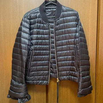 MONCLER 블랙 다운 자켓
