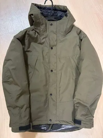 워크맨 이지스 퓨전 다운 L 사이즈 올리브