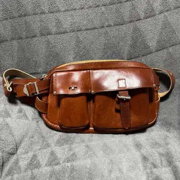 BAGGY PORT 일본제 가죽 바디백 브라운
