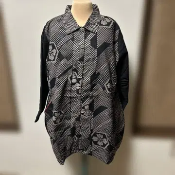 기하학 패턴 꽃무늬 긴팔 셔츠 M-L