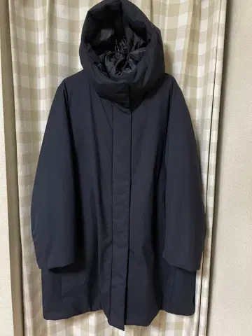 유니클로 하이브리드 다운 코트 XXL