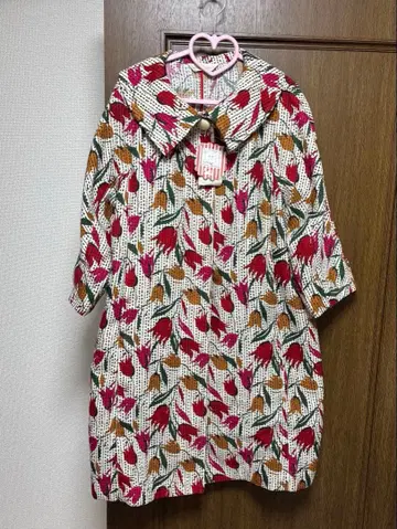 도트 앤 스트라이프 튤립 패턴 코트