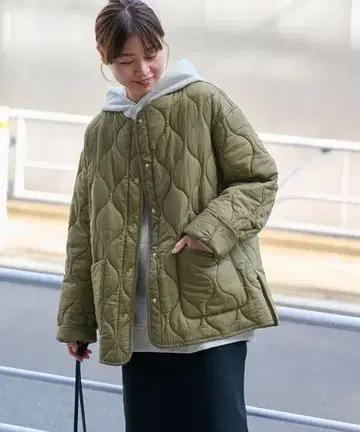 [ 새상품급 ] 저널 스탠다드 리룸 퀼팅 블루종 ( 카키 )