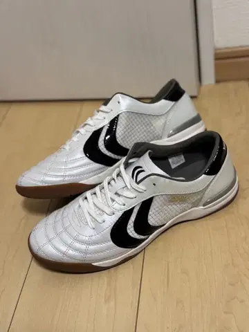 야스다 리가레스타 IN 28cm