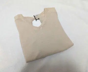 뷔르데사봉 V넥 긴팔 니트 스웨터