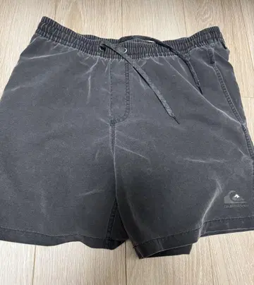 숏팬츠 블랙 퀵실버 L 미사용 숏팬츠 새상품급 배송비 포함