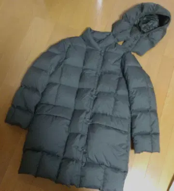 유니클로 후드 부착 브라운 다운 자켓