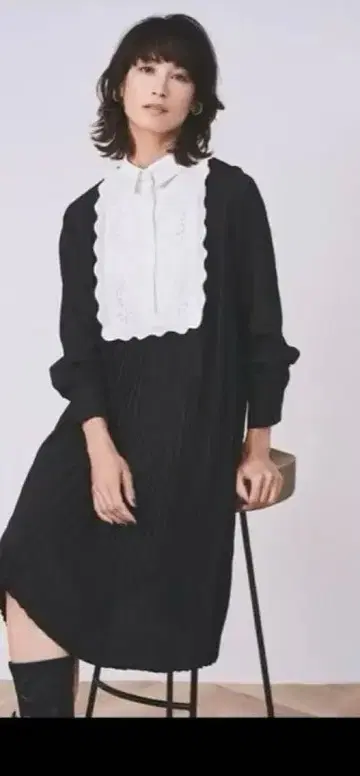 셀포드 A라인 플리츠 원피스