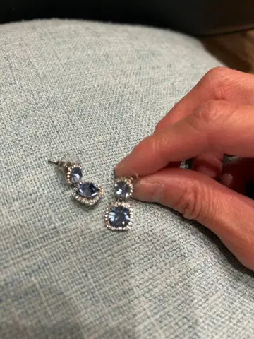 아비스테 둘러싼 2연 귀걸이