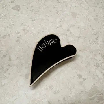 Herlipto Bicolor Heart Hair Clip black