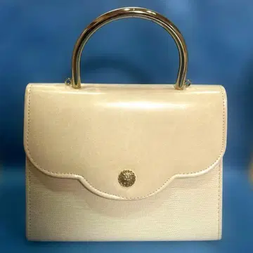 아이보리 핸드백 [ 클래식 스타일 ]