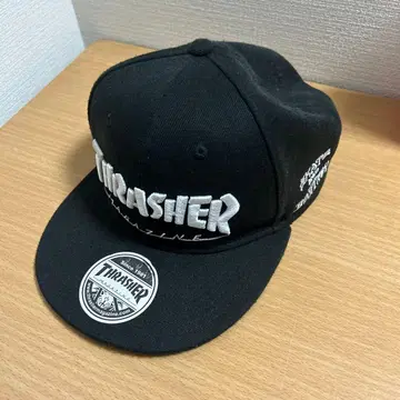THRASHER 블랙 스냅백 캡