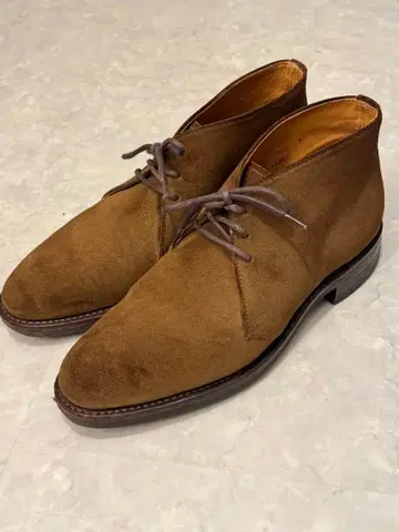 PaulStuart 스웨이드 처카 부츠