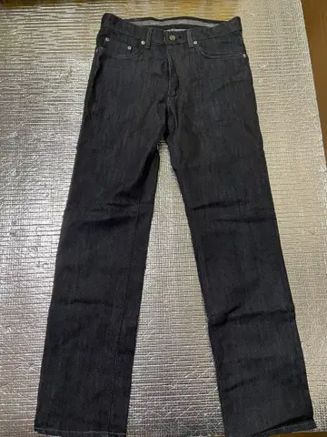 EDWIN 다크 블루 스트레이트 데님