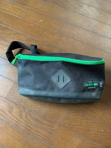 mxmxm DAKINE 콜라보 힙색 가격 인하 가능