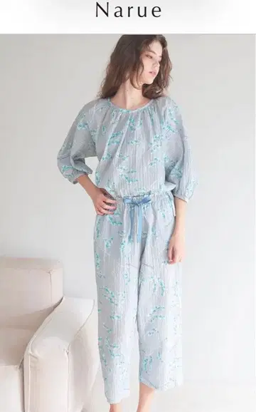 나르에 셔링 보일 프리지아 셋업 미사용 새상품