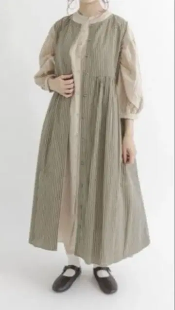 Samansa Mos2 슬리브리스 원피스 카키