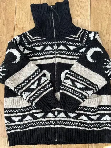 sandlessmoon 샌드레스문 니트 스웨터