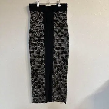 자카드 펜슬 스커트