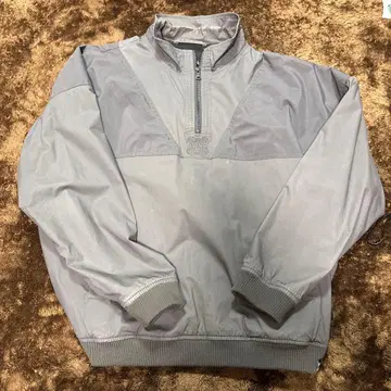 그레이 나일론 하프 지퍼 자켓