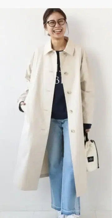 베이지 트렌치코트 코튼 혼방