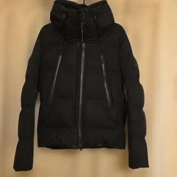 DESCENTE ALLTERRAIN 마운테니아 다운 자켓