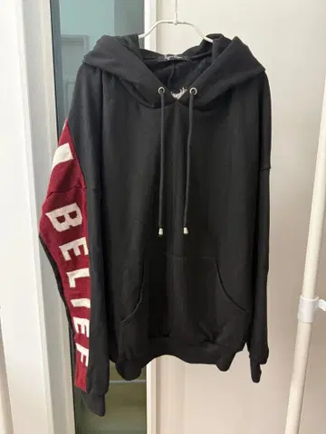 ROGER&RAW 로저앤로우 로고 후드티