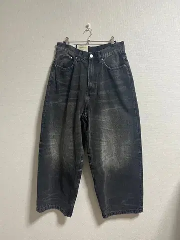 H&M 슈퍼 배기진 블랙