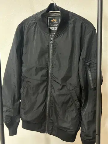 ALPHA INDUSTRIES MA-1 L 사이즈