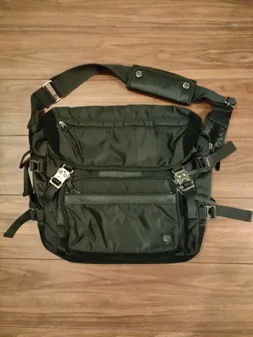 master-piece 메신저 백 블랙