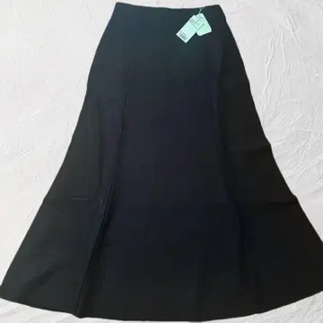 willfully 블랙 플레어 스커트