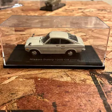 Nissan Sunny 1200 GX (1970) 1/43