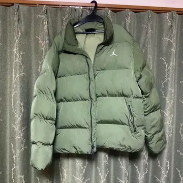 Jordan 다운 자켓 XL 사이즈 올리브 그린