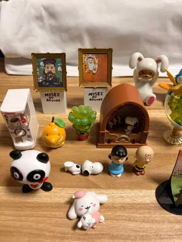 피규어 컬렉션 포켓몬, 스누피 등