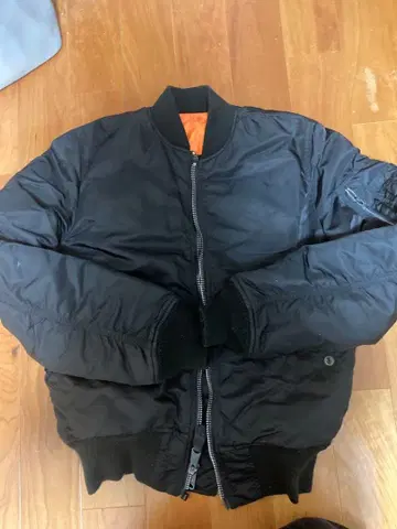 ALPHA INDUSTRIES 블랙 MA-1 사이즈 M